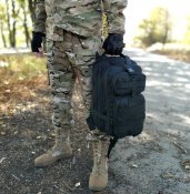 Тактический городской рюкзак с системой M.O.L.L.E (черный)