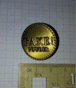 Значок "Фейк!"