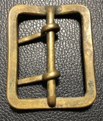Пряжка латунная двуx-шпеньковaя, литая, ком. состава РККА образца 1932 г.
