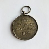Медаль креста за военные заслуги 1939 Германия Третий Рейх