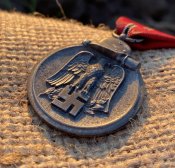Боевая Медаль «За зимнюю кампанию на Востоке (1941-42) в состоянии!
