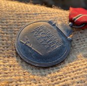 Боевая Медаль «За зимнюю кампанию на Востоке (1941-42) в состоянии!