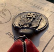 Боевая Медаль «За зимнюю кампанию на Востоке (1941-42) в состоянии!