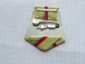 Колодка из алюминия, однослойная, с лентой к медали За оборону Киева.
