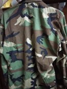 USA U.S. Army Кітель камуфляжний із нашивками. Є контрактний номер