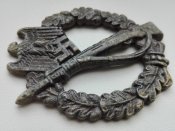 Штурмовой пехотный знак. Клеймо W H.