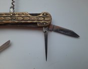 Ножик ,накладки латунь, знак качества.