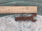 Ключ для вкручивания запалов в немецкие гранаты М-39.