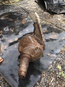 Запчасть на Т34 натяжной механизм направляющего колеса (ленивец)