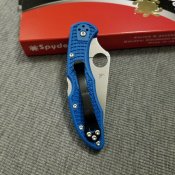 Spyderco Delica 4 blue