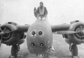 id_bomber_a20_06_700.jpg