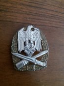 Нагрудный знак «За участие в общих штурмовых атаках» " 100"