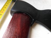 Топор кованый 970 грамм.