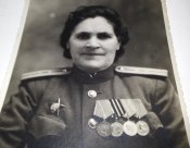 женщина ветеран орденоносец (самарканд)