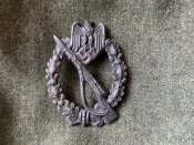 Нагрудный штурмовой пехотный знак (Пехотник)
