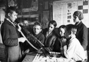 К Мосина: р е д к и й комплект инструмента и масленка ( в чехлах )