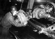 ZIS-5_drive_axle.jpg