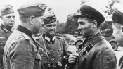 Брест 1939 г Комбриг Семён Кривошеин разговаривает с немецкими офицерами.