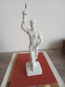 Фарфоровий факелоносец. Олимпиада 1936г. Берлин.