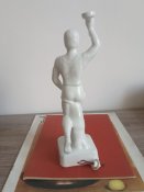 Фарфоровий факелоносец. Олимпиада 1936г. Берлин.