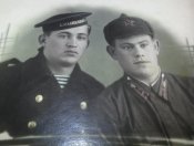 матрос эсминца "Смышлёный" РКВМФ СССР и курсант летчик