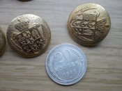Пуговки пуговицы гудзики орлянки новодел одним лотом