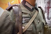 Набор из 19-ти Немецких Кительных пуговиц в родной Боевой Краске с одного места с разными клеймами)