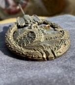 Боевой Знак Немецкого Танкиста «За Танковый Бой» в серебре (с подорванного паровоза) (в состоянии)