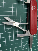Нож Victorinox б.у. лот 102