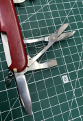 Нож Victorinox б.у. лот 102