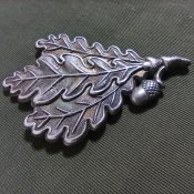 Кокарда-знак «дубовые листья» (WH егерские дивизии) на кепи, реплика.