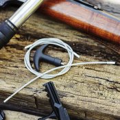 Универсальный набор для чистки пистолетов, карабинов, ружей Real Avid Universal Gun Cleaning Kit