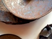 5 предметов с боевых позиций .
