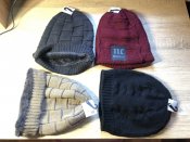4 новых шапки одним лотом.