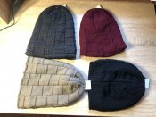 4 новых шапки одним лотом.