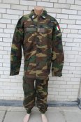 Новый камуфляжный костюм Woodland Италия с головным убором 58 L размер