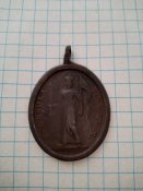 Медальйон середньовічний католицький