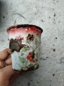Антуражний казанок та кружка. Побиті усколками. З позицій РІА ПСВ.
