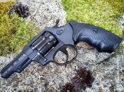 Продам револьвер под патрон Флобера Safari РФ-431М пластик