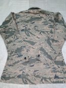 Китель в камуфляже ABU (США) Air Force Camo, размер: 10R (лот №41).