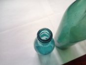 3 бутылки с боевых позиций .