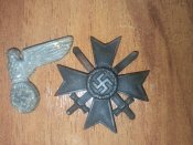 КВК с мечами плюс кокарда полиции