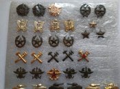 47 эмблем и звезд советской армии .