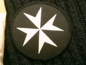 Свитер ,кепка ,жилетка - разм.56