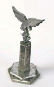 ww2-german-luftwaffe-unique-trench-art-desk-ornament-_19403_pic4_size3.jpg