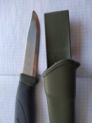 Ніж. Mora Companion (C).