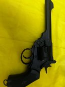 Револьвер Webley з аксесуарами