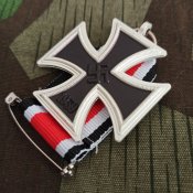 Набор наград «WH-SS-Ostfront-Veteranen», реплика.
