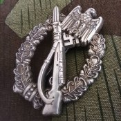 Набор наград «WH-SS-Ostfront-Veteranen», реплика.