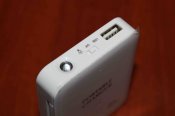 Портативное зарядное устройство Power bank для 4X AA (white) (1112)